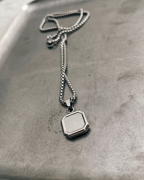 GEM NECKLACE