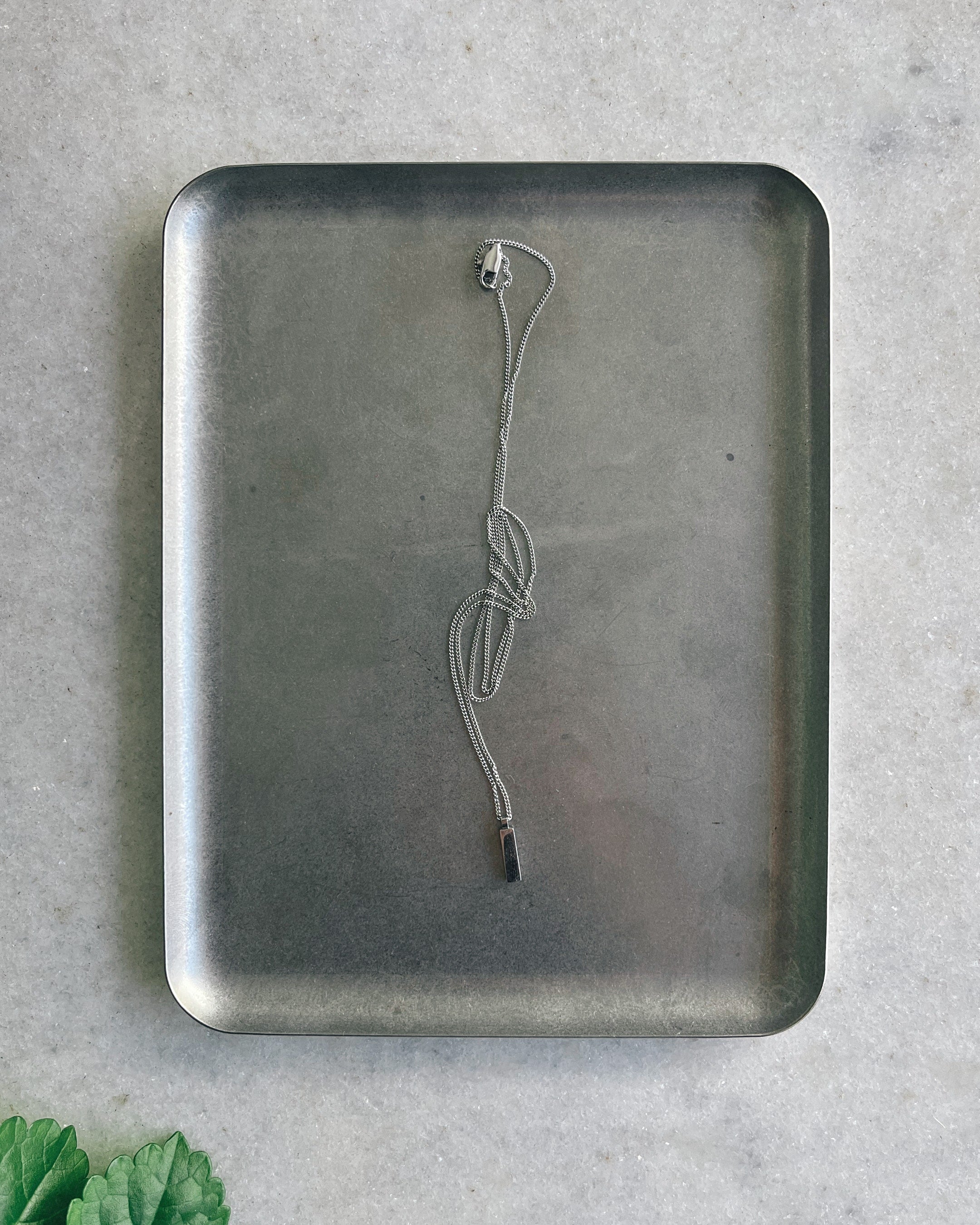 INSIGNIA NECKLACE