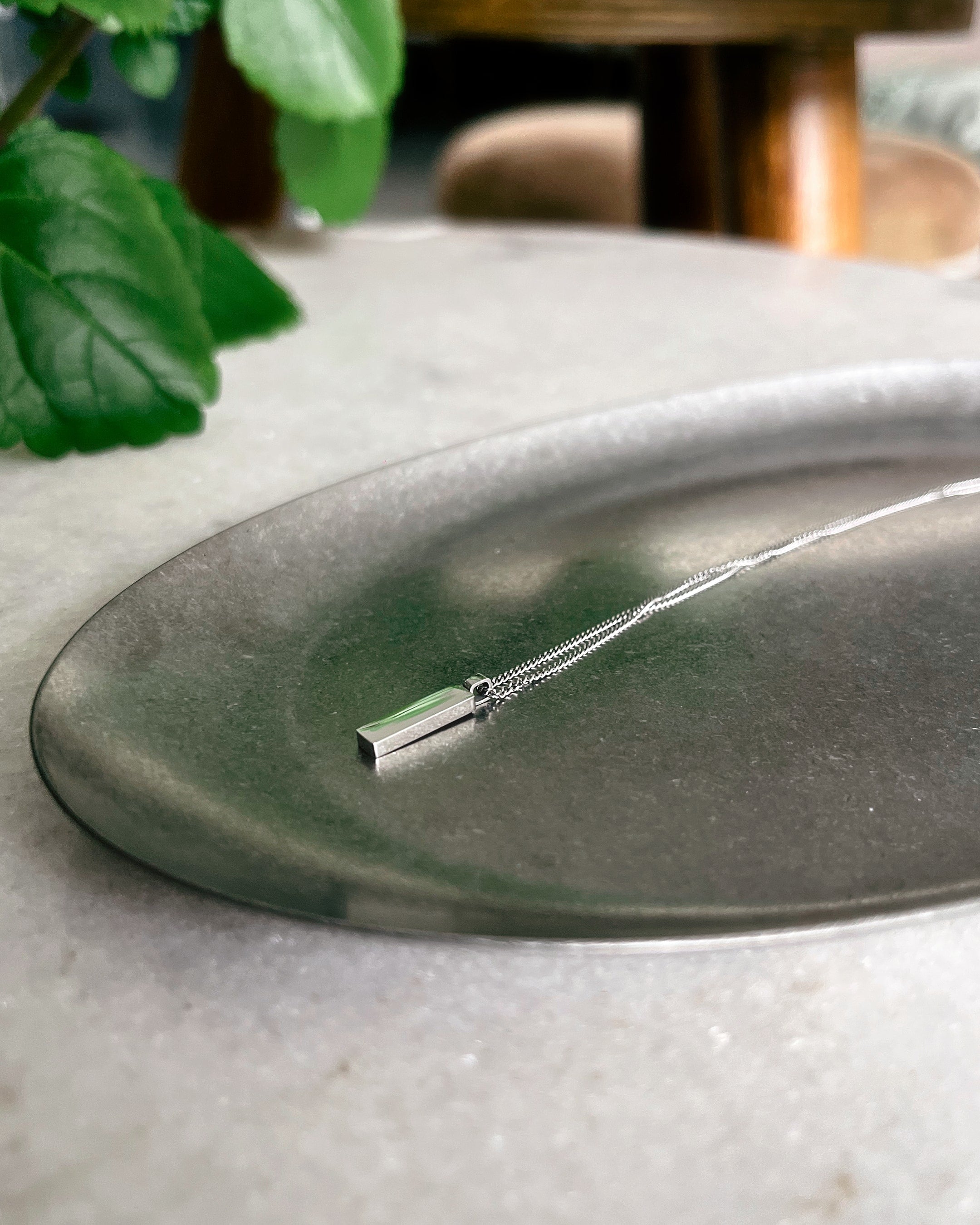 INSIGNIA NECKLACE