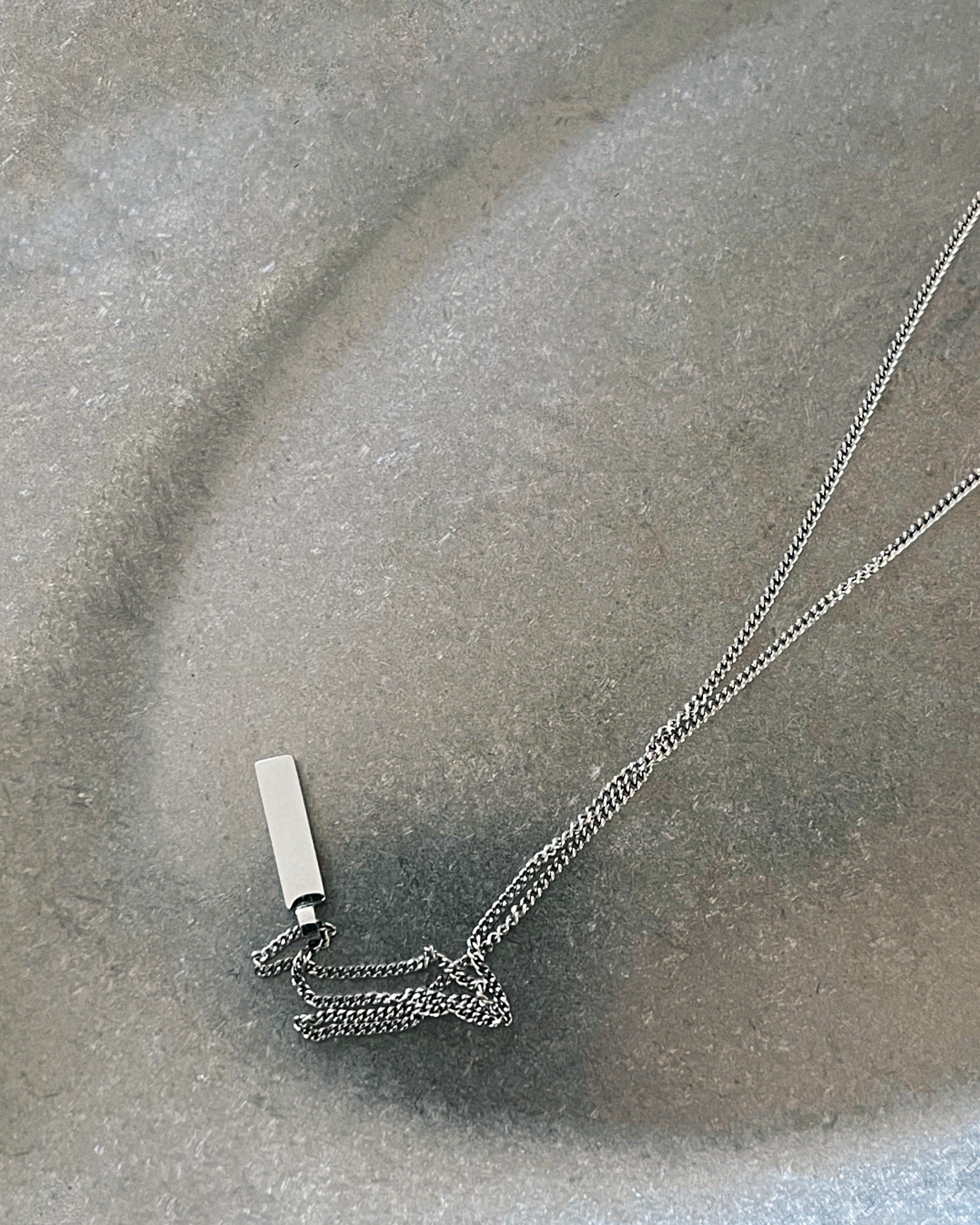 INSIGNIA NECKLACE