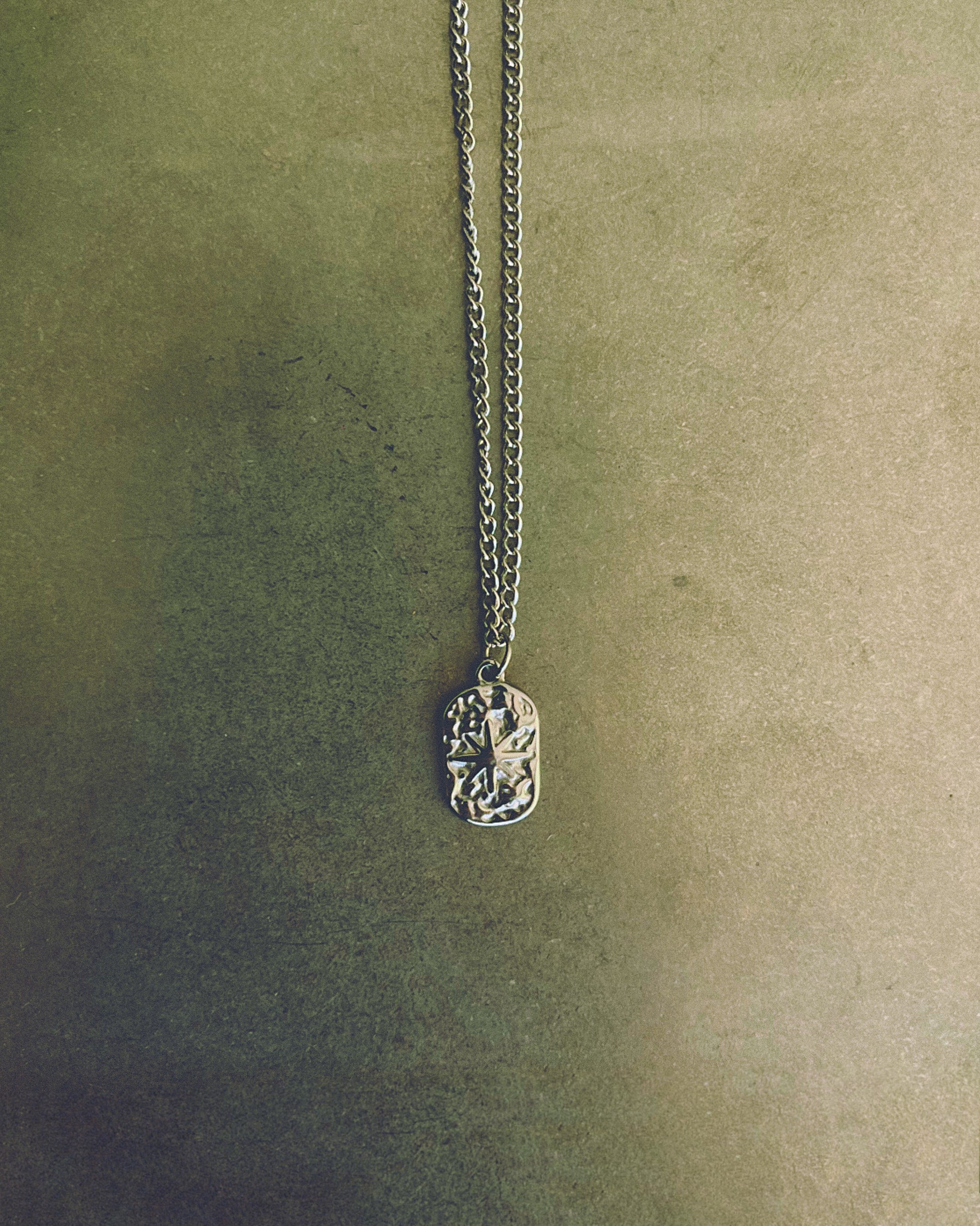 LUMINA NECKLACE