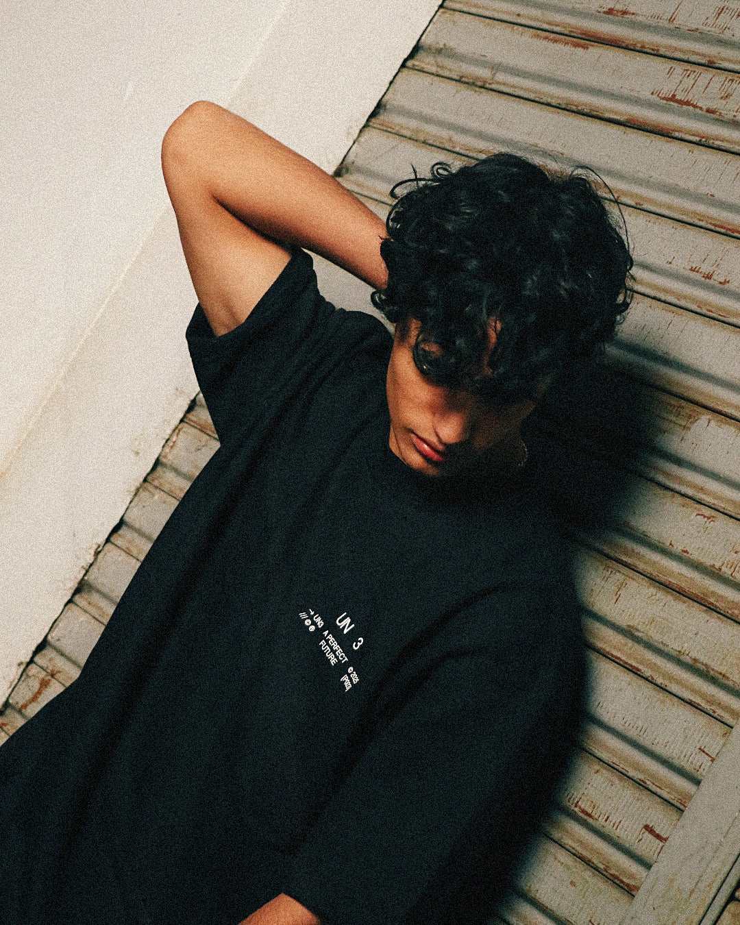 PERFECT FUTURE - OVERSIZED T-SHIRT