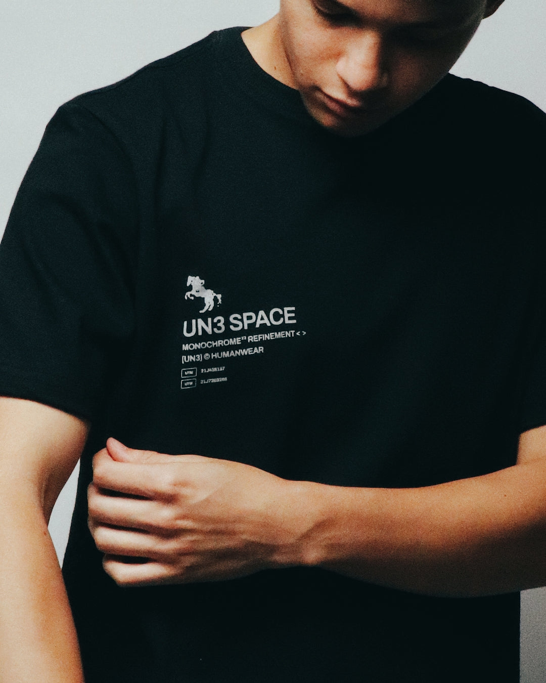 UN3 SPACE - REGULAR FIT T-SHIRT