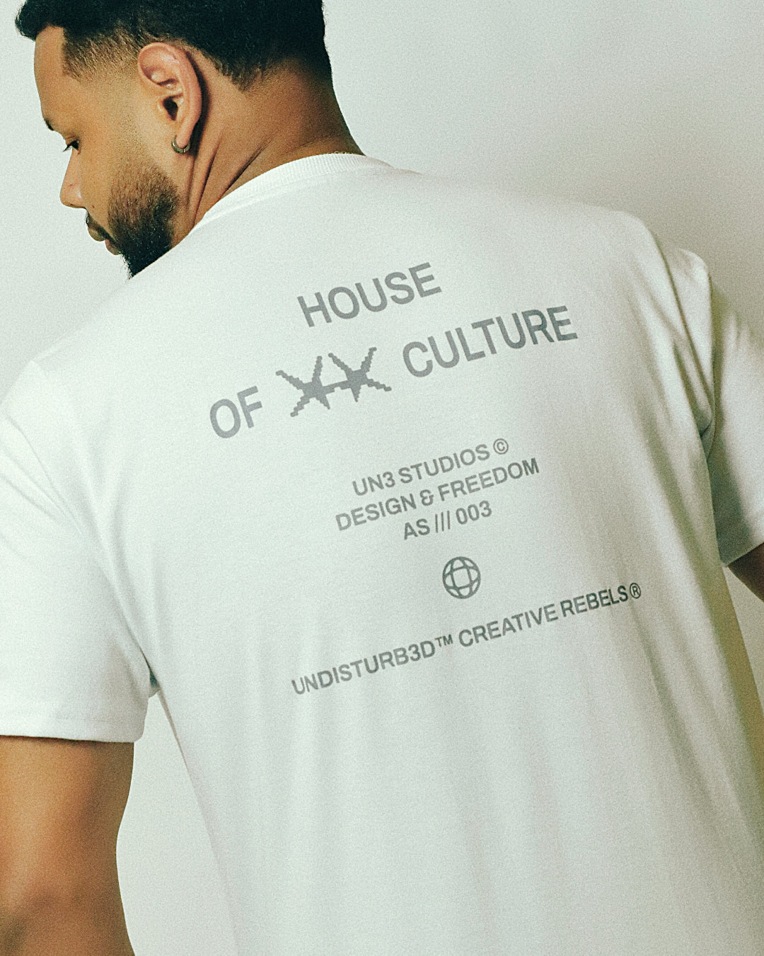 HOUSE OF CULTURE - REGULAR FIT T-SHIRT