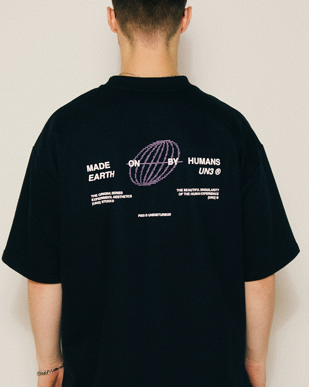 MADE ON EARTH - OVERSIZED T-SHIRT