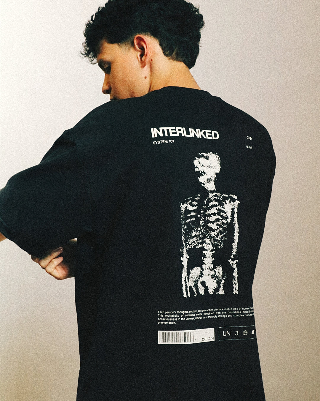 INTERLINKED - OVERSIZED T-SHIRT